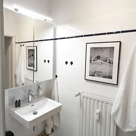 Wohnglueck Direkt Am Pfaffenteich アパート シュヴェリーン